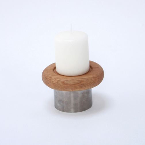Coalesce single candle holder